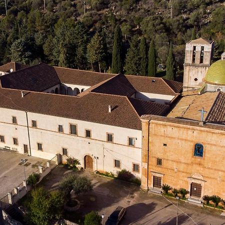 Отель Convento Di Stignano Rignano Garganico Экстерьер фото